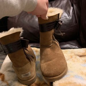 Short ugg boots